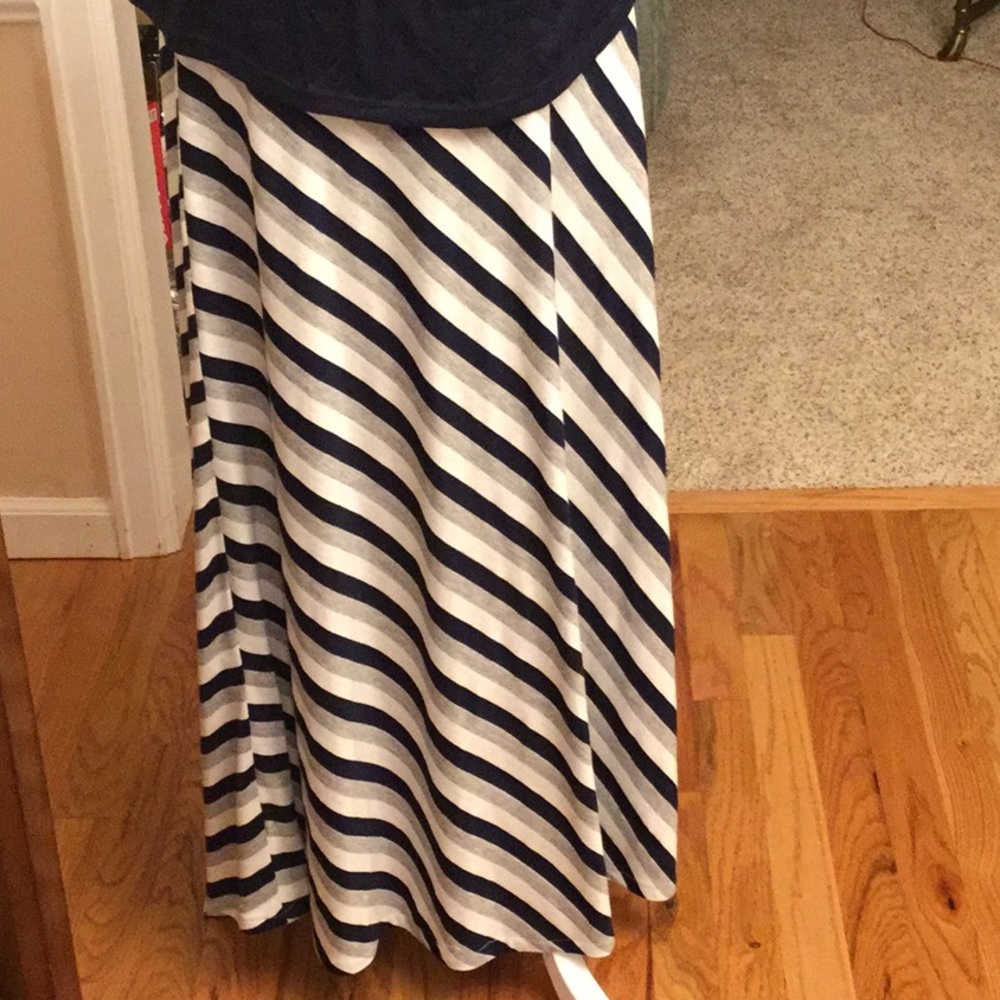 NAVY/WHITE/GRAY SIDE STRIPES MAXI SKIRT